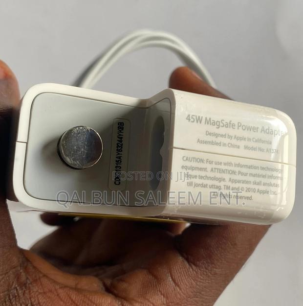 Apple Macbook Magsafe 45 Watts Magsafe 1 L Tip Charger · Photo 3