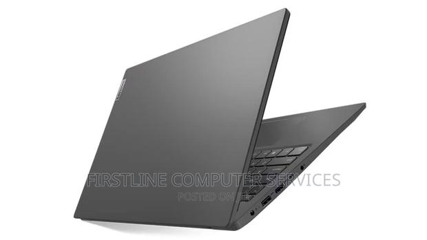New Laptop Lenovo V15-Iil 4GB Intel Core I3 SSD 256GB · Photo 2