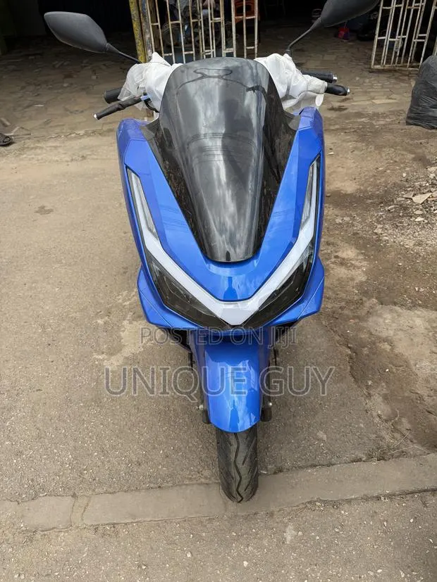 New Honda 2025 Blue · Photo 1