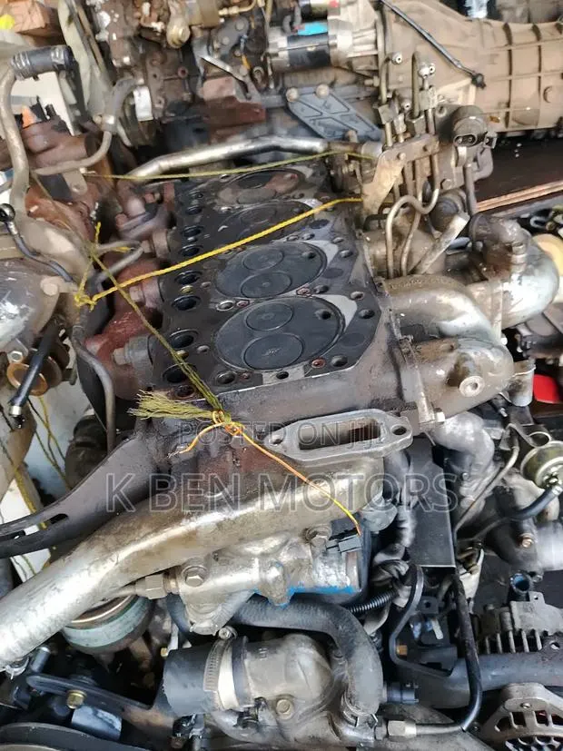 Nissan Hard Body QD32 Cylinder Head Home Use · Photo 1
