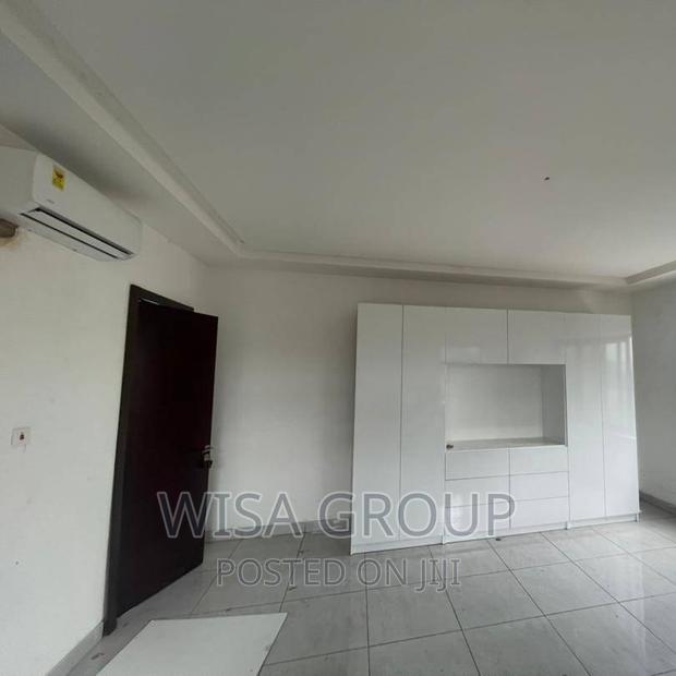 5bdrm Duplex in Wisa Groups, Accra Metropolitan for sale · Photo 7