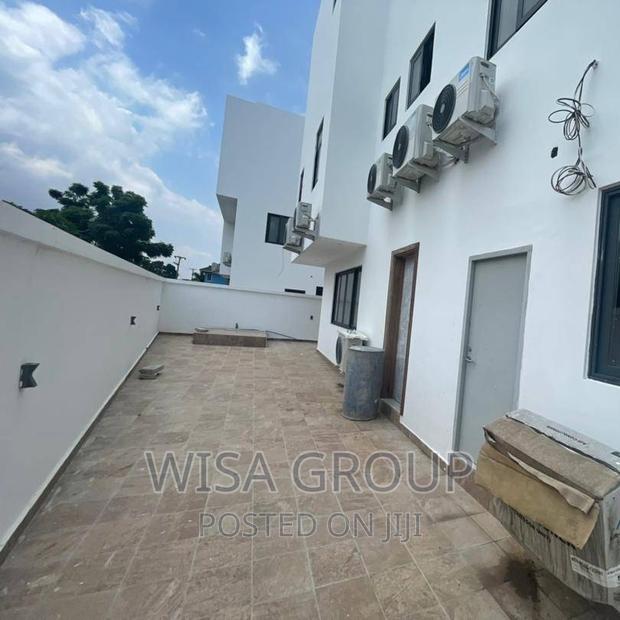 5bdrm Duplex in Wisa Groups, Accra Metropolitan for sale · Photo 2