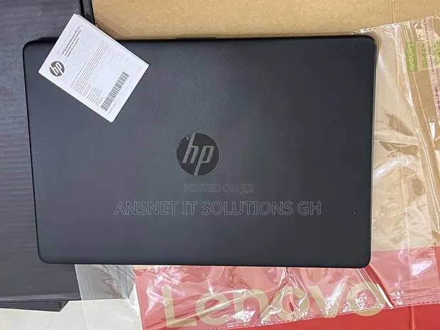 New Laptop HP 15 16GB AMD Ryzen SSD 512GB · Photo 1