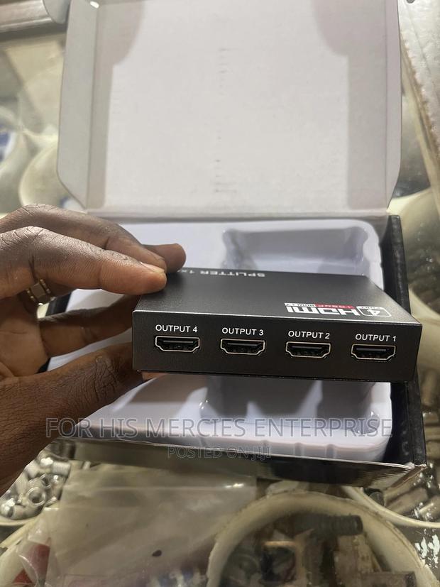 HDMI Splitter · Photo 2