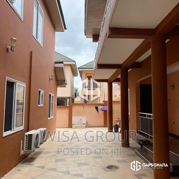 5bdrm Duplex in Wisa Groups, Accra Metropolitan for sale · Photo 2
