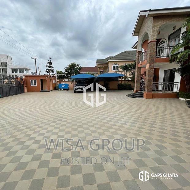 5bdrm Duplex in Wisa Groups, Accra Metropolitan for sale · Photo 4