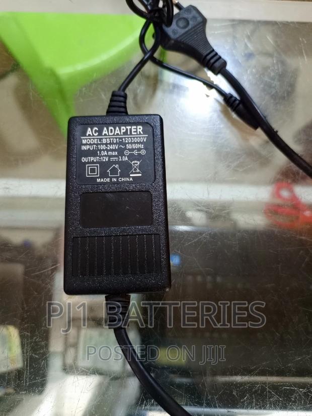 12volt, 6volt Charger · Photo 4