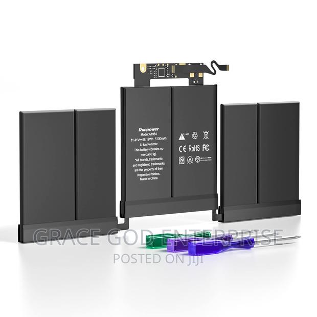 Macbook Pro 13-Inch 2018 - 2019, A1989/2159 Battery (1964) · Photo 1