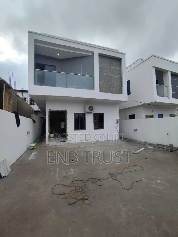 4bdrm Duplex in Adjriganor Obojo, Otano for sale · Photo 1