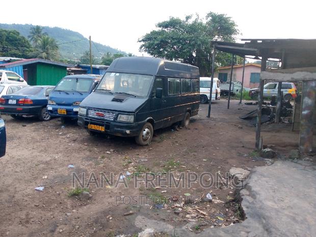 Iveco Daily 1990 Black · Photo 5