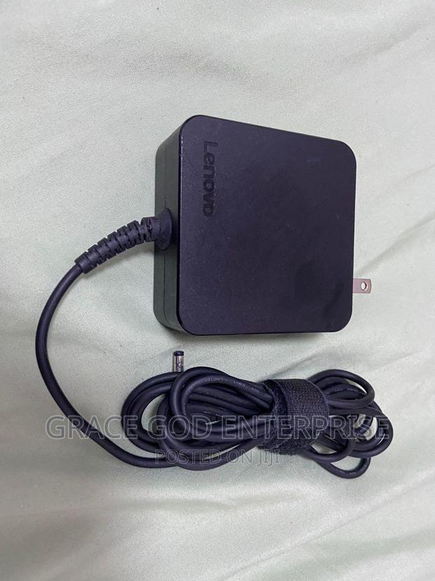 Lenovo Small Pin Charger 65W · Photo 2