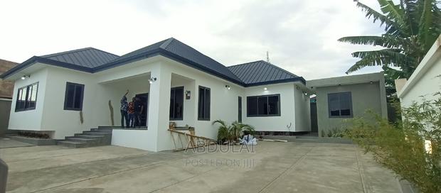 3bdrm House in Kwabenya for sale · Photo 2