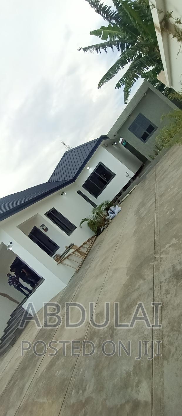 3bdrm House in Kwabenya for sale · Photo 5