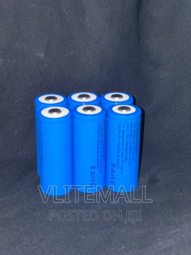 LI-ION 3.7vmah Rechargeable Battery [26650] · Photo 2