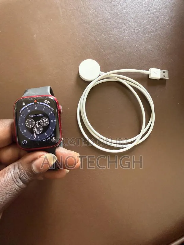 iWatch Series 7 GPS AND LTE. · Photo 1