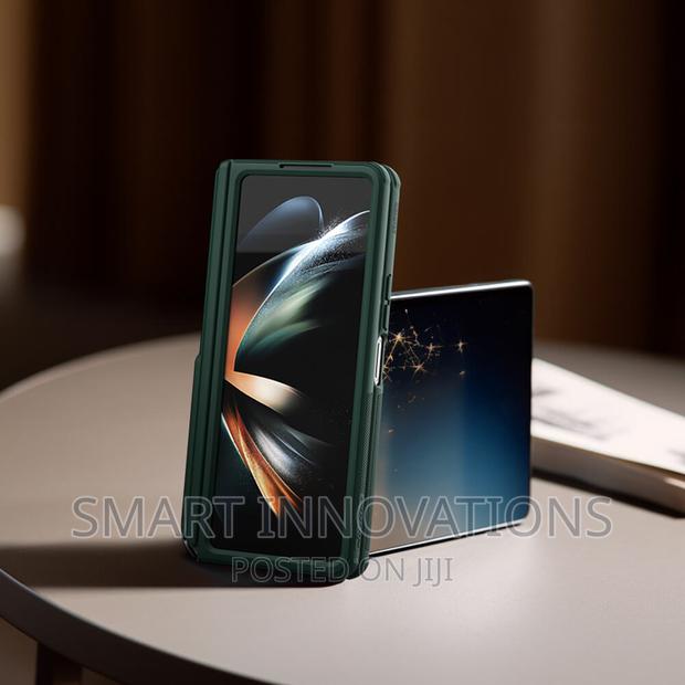 Galaxy Z Fold 5 | Fold 4 Super Frosted Shield Case · Photo 4