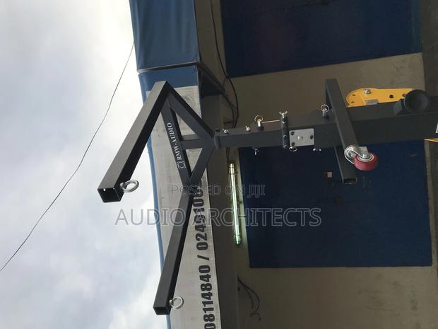 Line Array Fly Bar · Photo 4