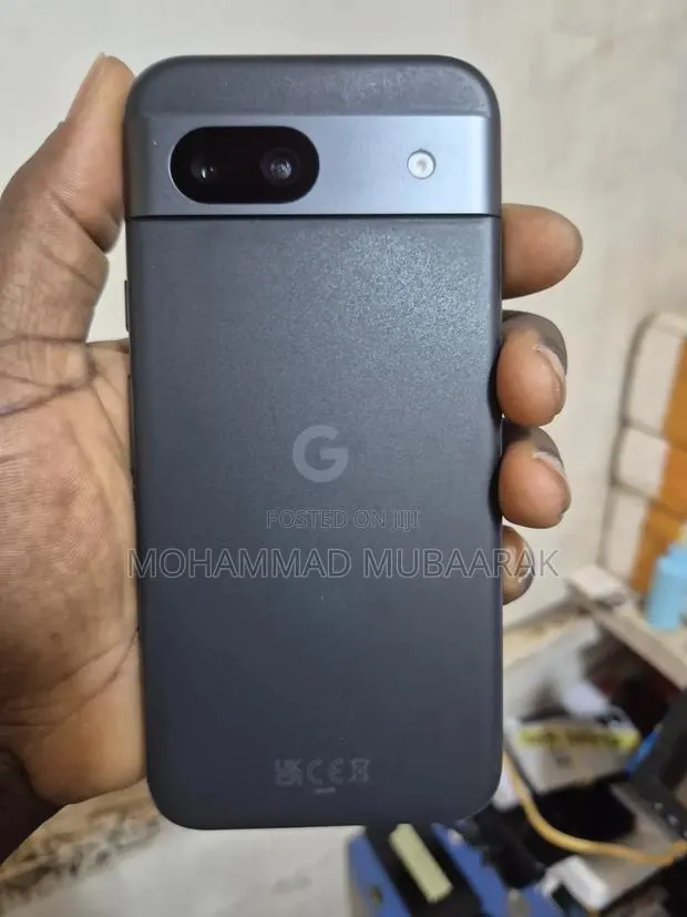 Google Pixel 8a 128 GB Black · Photo 1