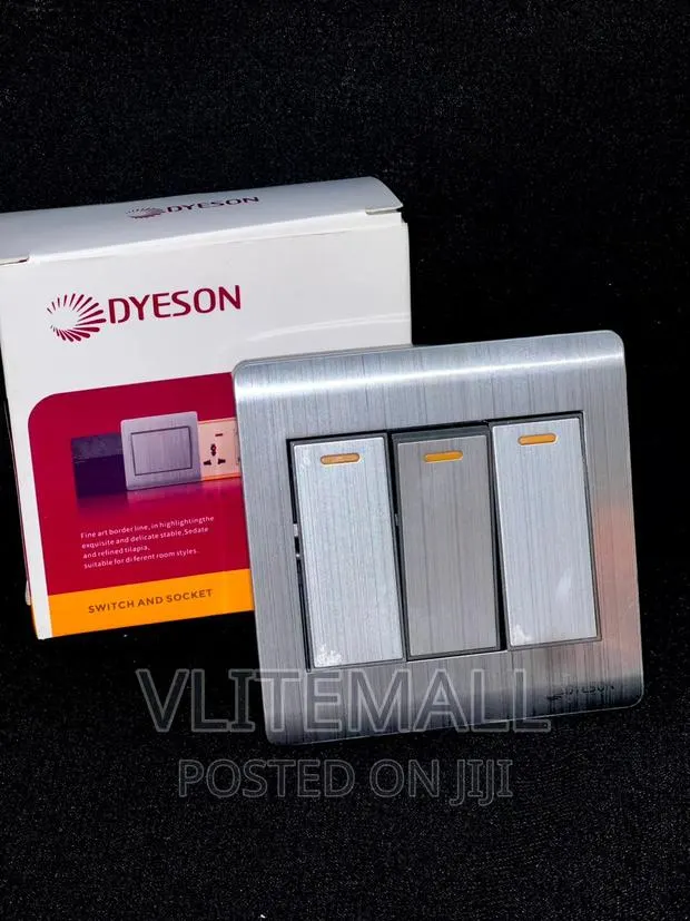 Dyeson 3gang 2way - R3 (Stainless Steel) · Photo 1