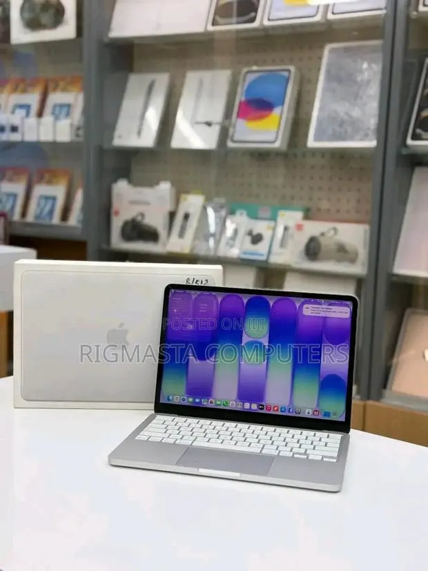 New Laptop Apple MacBook Neo 2026 8GB Apple M5 SSD 512GB · Photo 1
