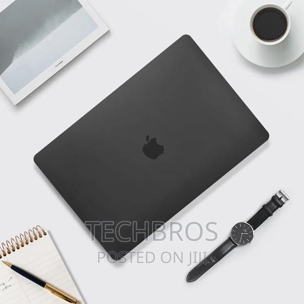 Macbook Air Case M2 15.3 Inches Latest · Photo 1