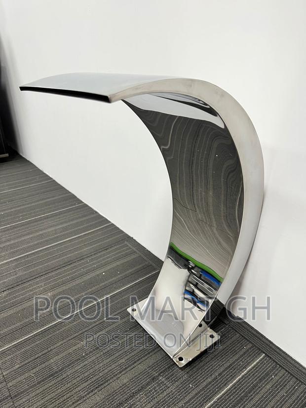 Ark-Hook Fountain/Waterfall · Photo 1