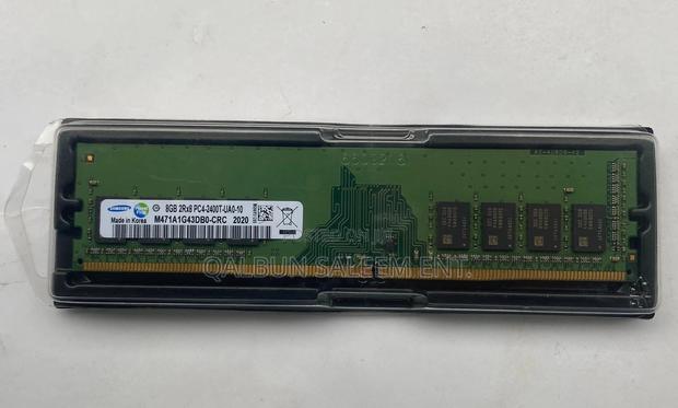 Samsung Pc4-2400t 8gb Ddr4 Desktop Memory · Photo 1