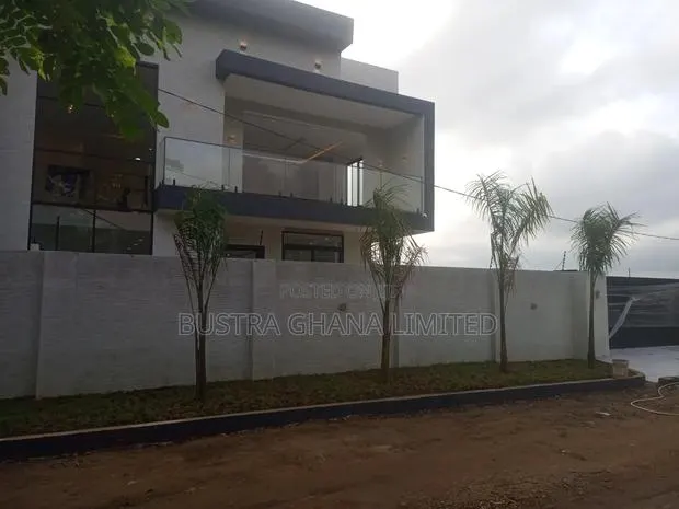 4bdrm Mansion in Pokuase Acp for sale · Photo 1