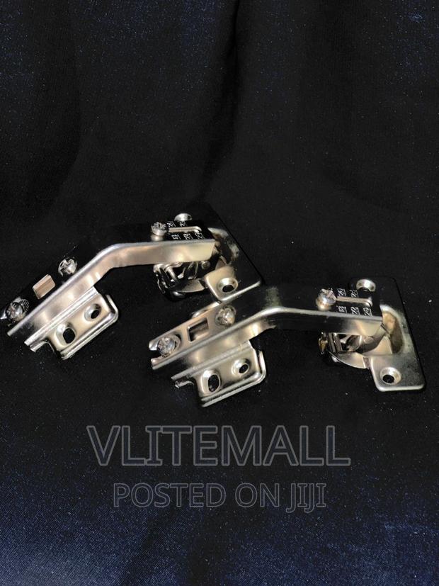 135 Degree Angle Door Hinge · Photo 3