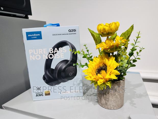 Immersive Yourself With Q20i Sound Core · Photo 1