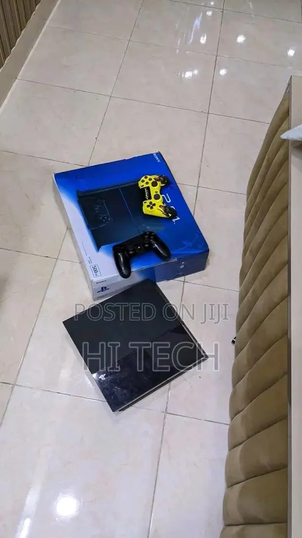 Ps4 Fat With Games · Photo 1