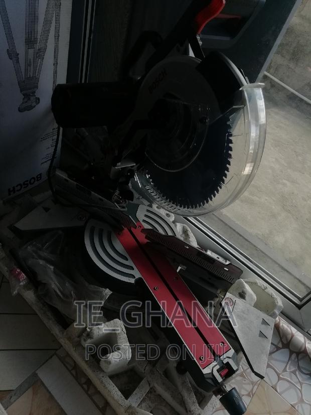 GCM 12 SDE Bosch Professional Mitre Saw · Photo 2