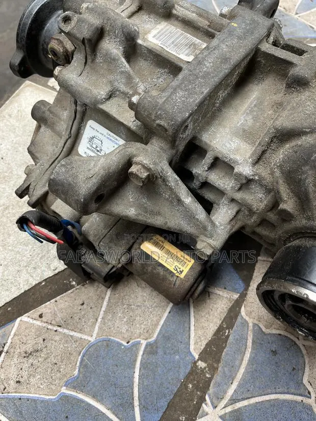 Hyundai Santa Fe Back Axle 2019/2020 · Photo 1