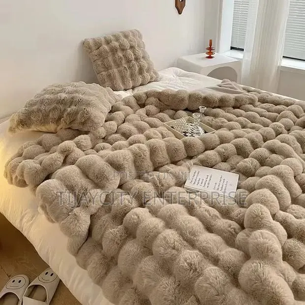 Fluffy Blanket Cover · Photo 1