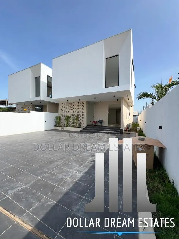 5bdrm House in Spintex for sale · Photo 1