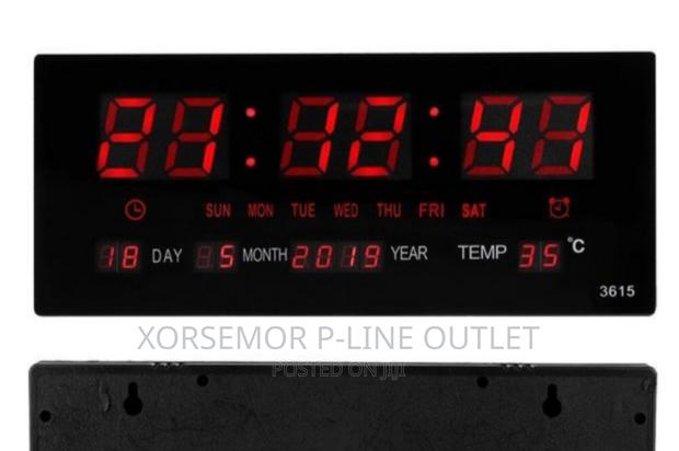 Wall Mount Digital Alarm Clock · Photo 4