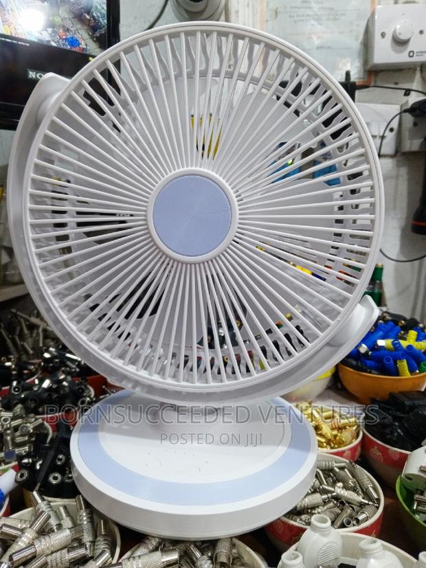 Rechargeable Rotation Table Top Fan · Photo 1