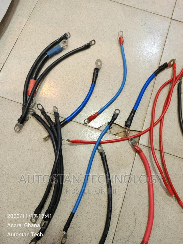 Solar Battery Cable With Connector · Photo 3