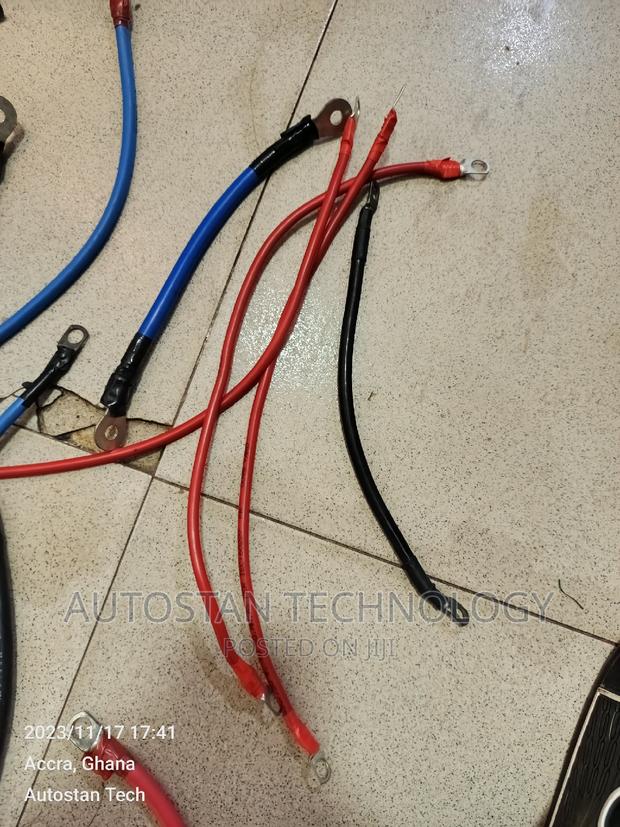 Solar Battery Cable With Connector · Photo 4