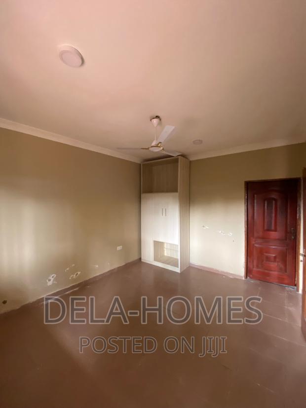 Three Bedroom Apartment for Rent at Ashaley Botwe. · Photo 5