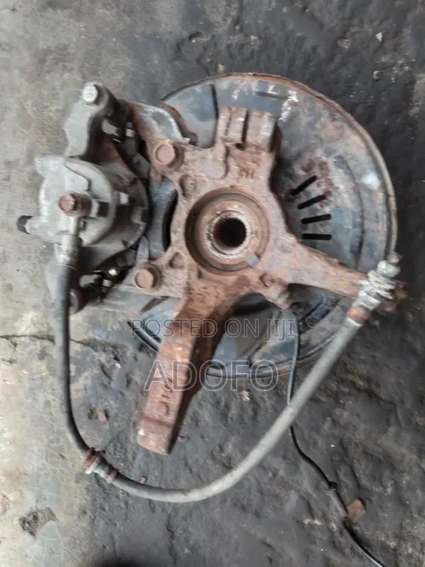 Nissan Versa 2012 to 2020 Front Hub · Photo 1
