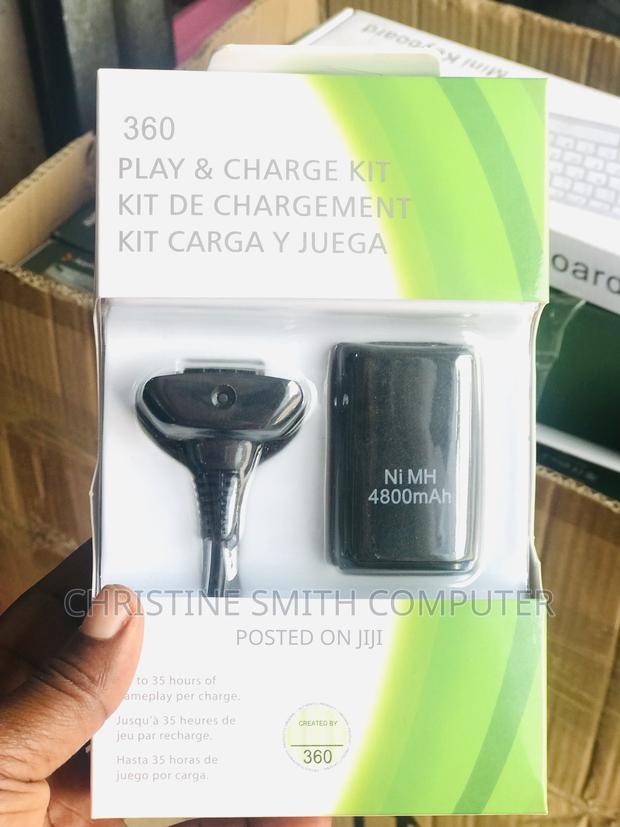 Xbox 360 Charging Kit With Reachable Battery · Photo 1
