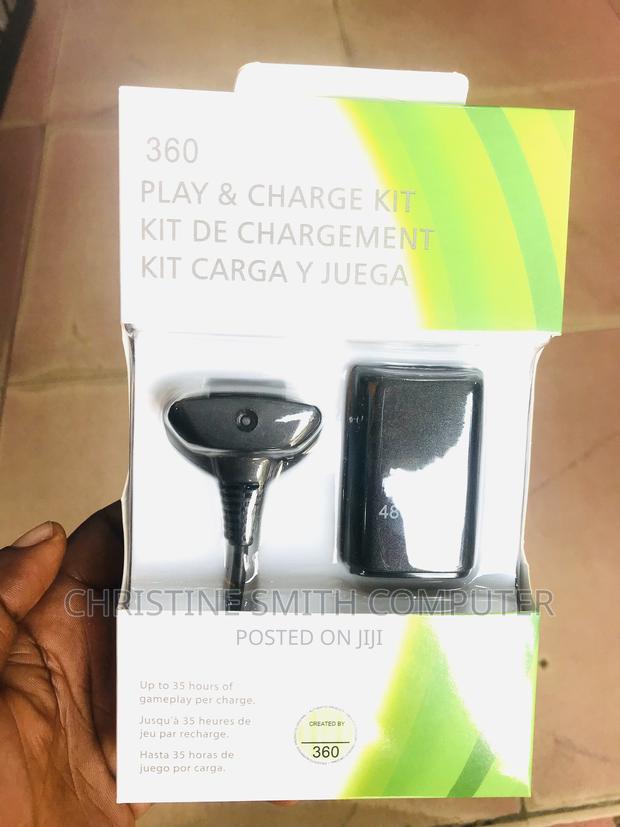 Xbox 360 Charging Kit With Reachable Battery · Photo 2