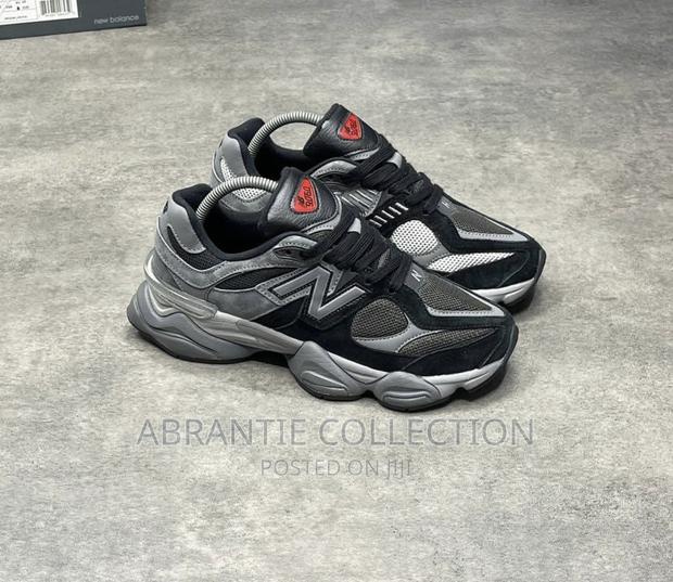 New Balance 9060 · Photo 1