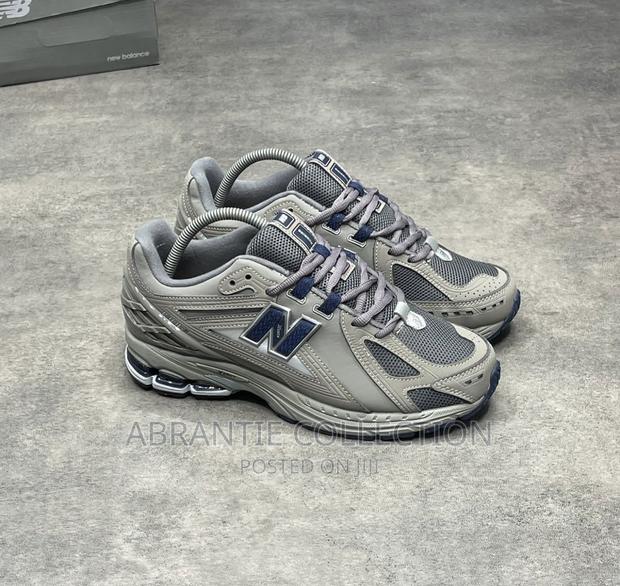 New Balance 1906r Grey/Indigo · Photo 2