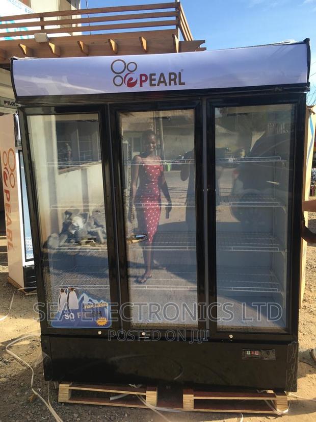 New Rated Pearl Display Fridge PVC-150 ,950 L 3door · Photo 1