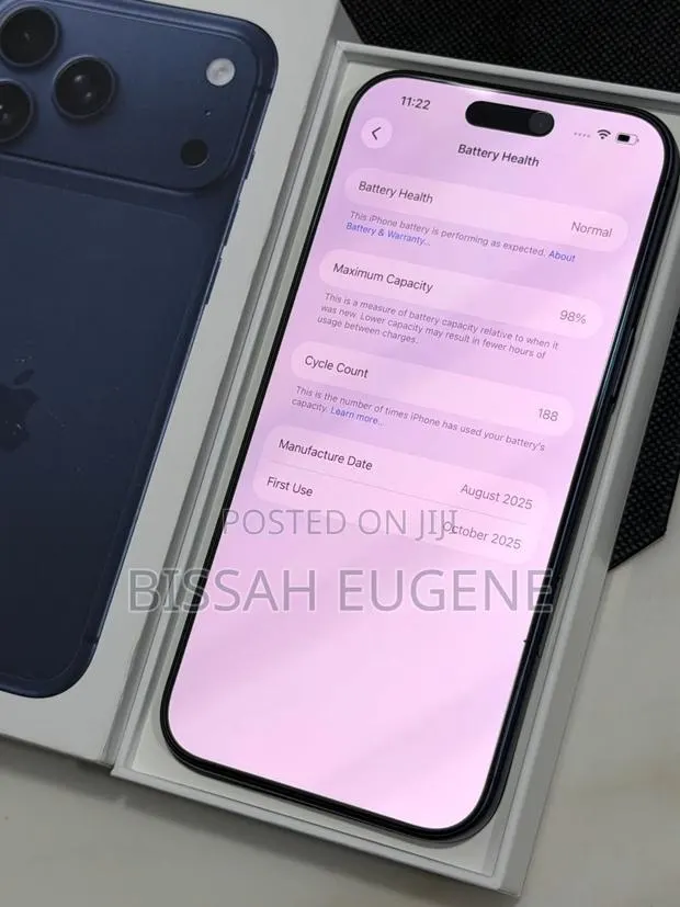 Apple iPhone 17 Pro Max 512 GB Blue · Photo 1