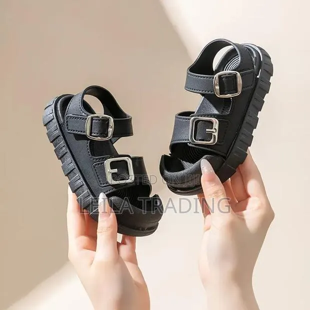 Kids Sandals · Photo 1