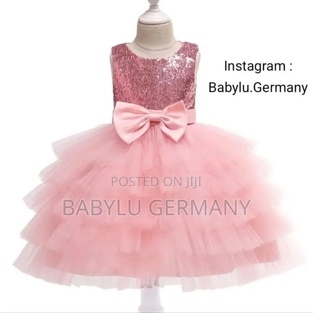Pink Princess Dress / Ballgown With Front Bow for Girls · Photo 1