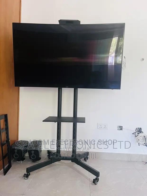 Quality Trolley Tv Stand With Wheels Available for Sale · Photo 1